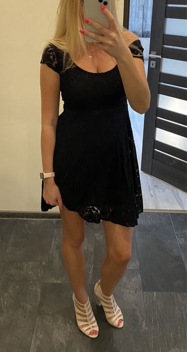 Koronkowa sukienka r. Xs