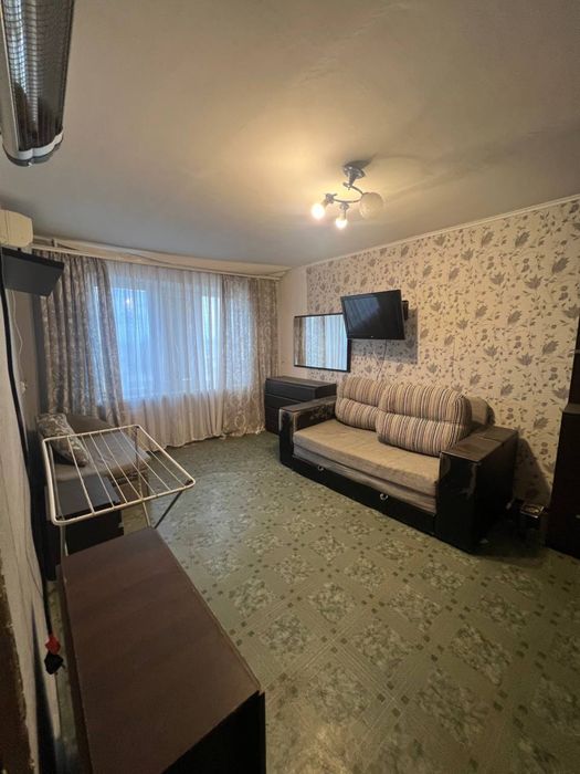 Продам1 к кв вул . Осіння