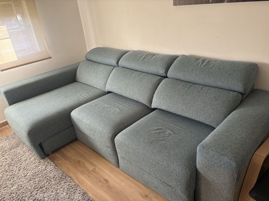 Vendo sofa + Cadeira com repousa pes