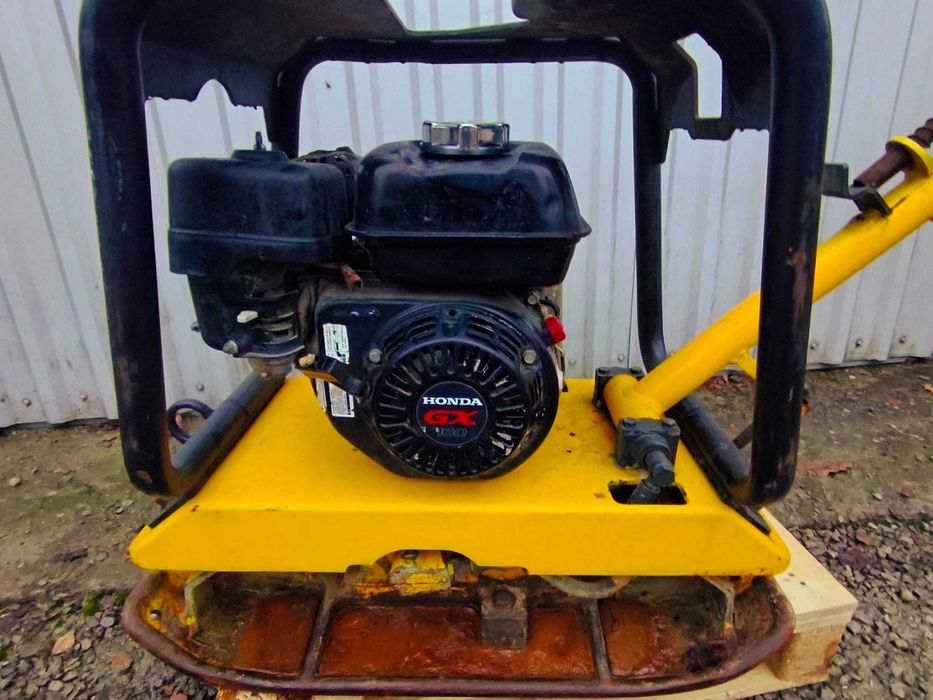 Zagęszczarka rewersyjna Wacker DPU2440 Honda 160kg