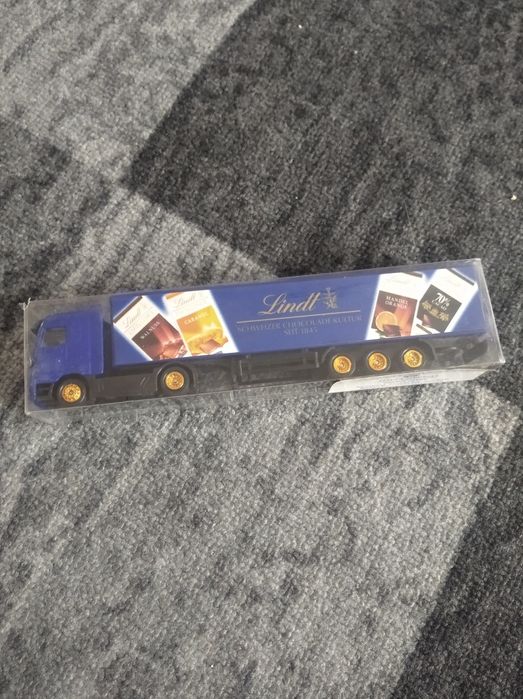Моделька Вантажівка Lindt & Sprungli Cioccolato Furgone Laster