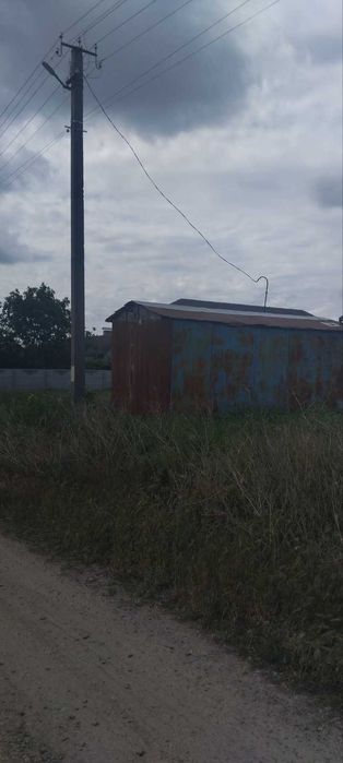 Продаж земельної ділянки з комунікаціями в Слободі