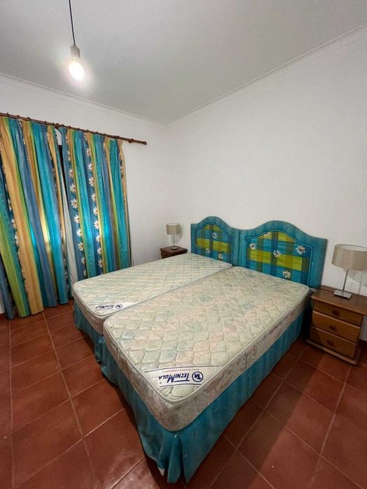 Aluga-se quarto com casa de banho partilhada