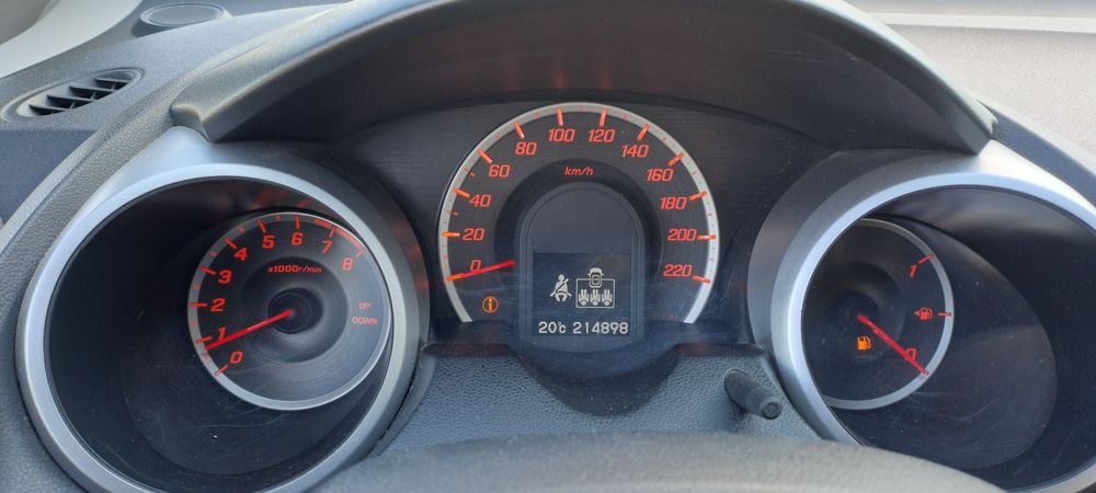 Honda Jazz, бензин