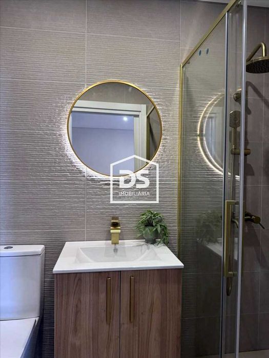 T3 Novo com Suite na Guarda | Design Moderno e Pré-Instalação de A/C