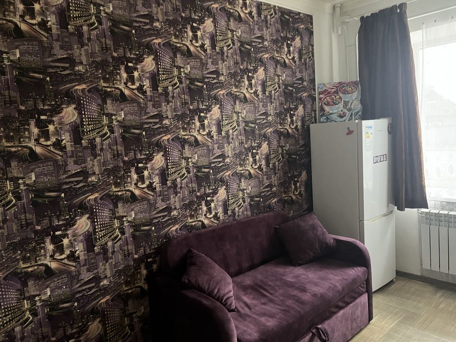 Квартира в центрі. Новобудова, автономне газ. опалення. Даю документи