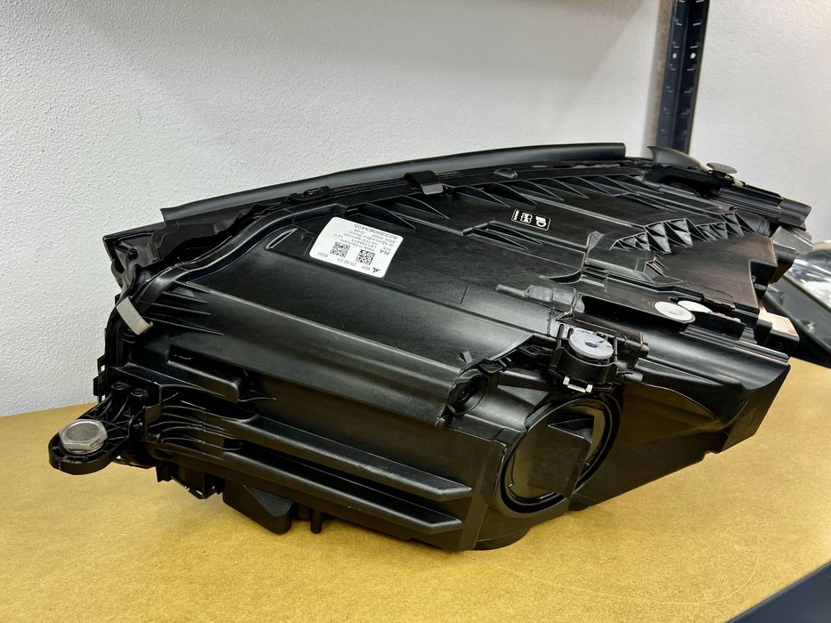 Lampa prawy przód Mercedes S-klasa W223 Digital Light LED. Cała EU.