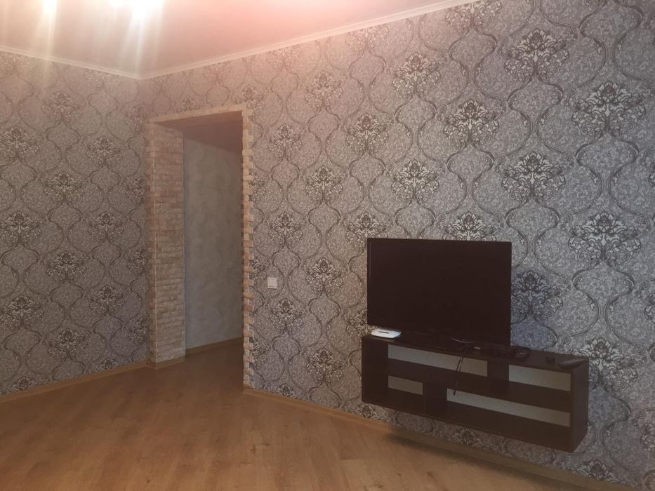 Почасово400грн/3часа,посуточно 2-х комнатная квартира на 96квартале