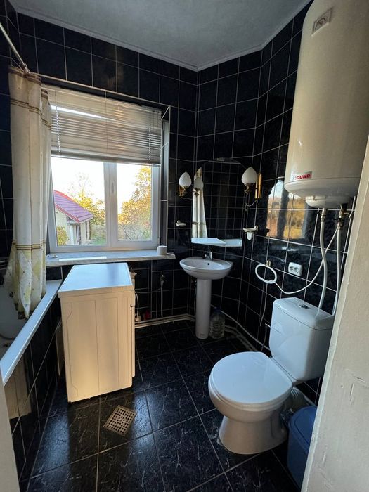 Продається житловий будинок