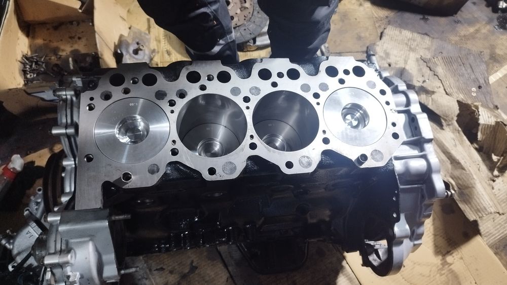 Motor Toyota Dyna 280