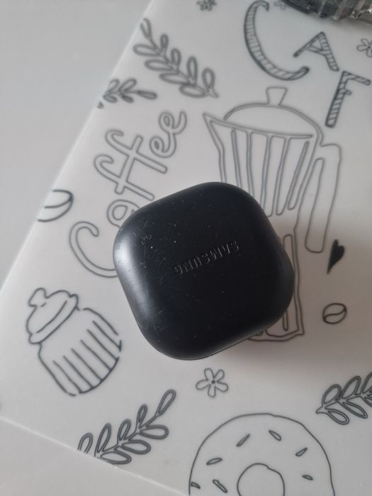 Sprzedam słuchawki samsung galaxy buds  2 pro