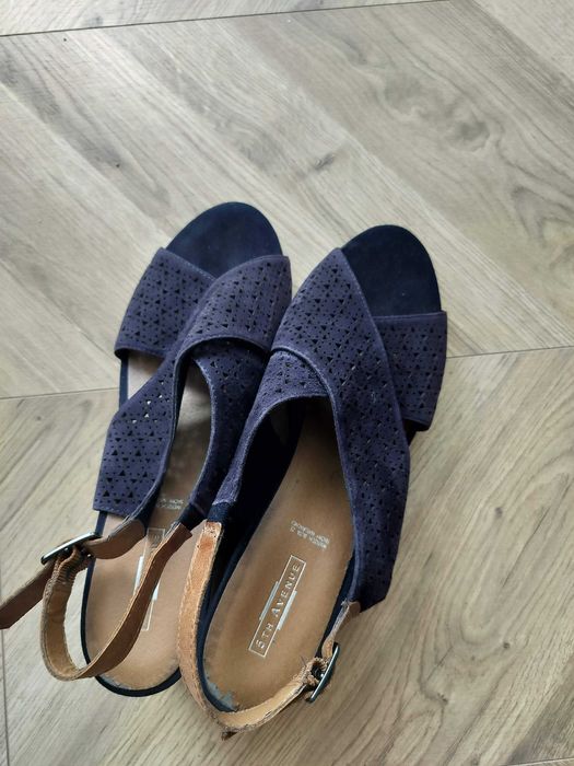 Avenue Sandały Buty damskie 41 koturn gumki wsuwane 26,5 cm skóra