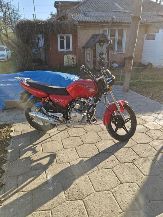 Продам мотоцикл KEEWAY 150 кубів