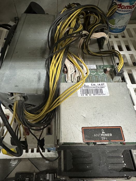 Продам асик S9i
