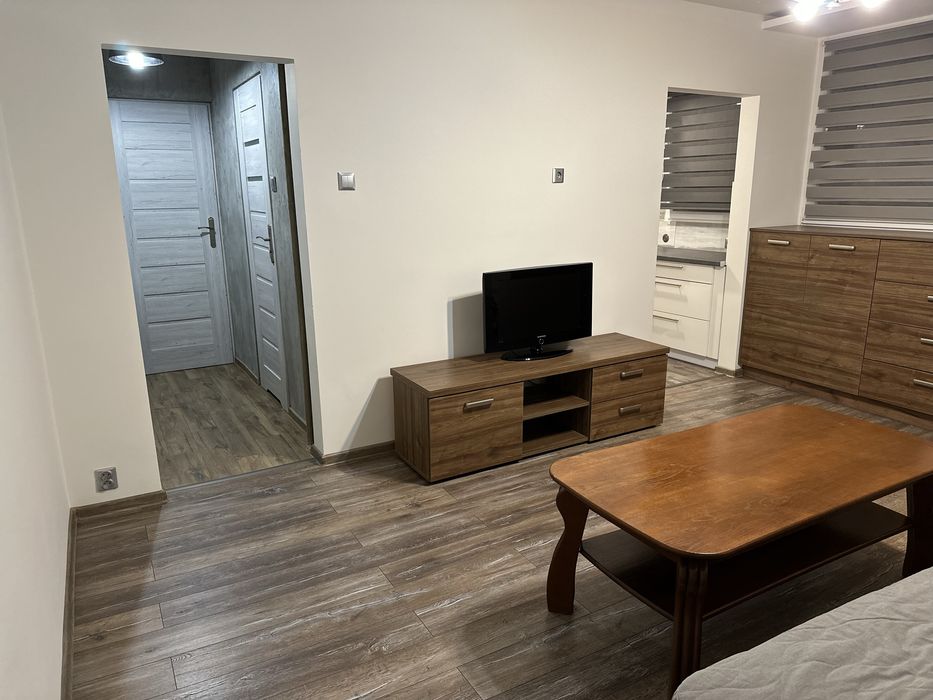 Mieszkanie do wynajęcia, dwa pokoje, balkon, 38 m, świeżo po remoncie, z parkingiem, Łódź Dąbrowa