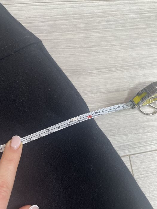 Вовняна спідниця Prada оригінал