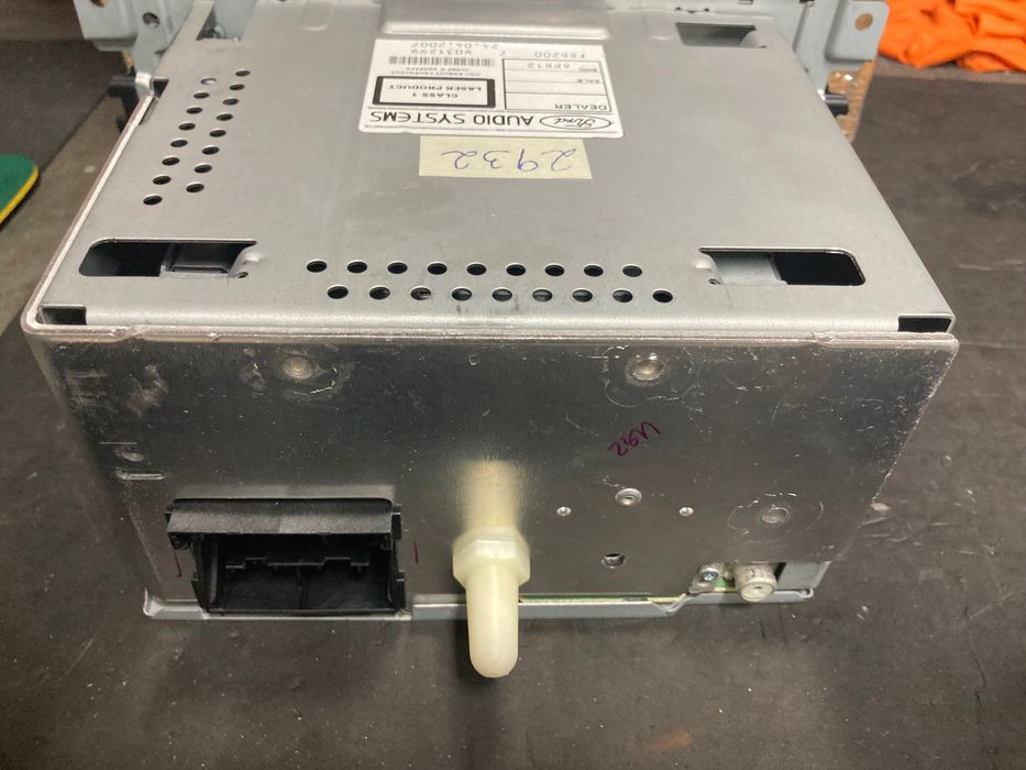 Rádio ford cd6000