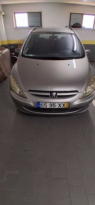 Vendo carrinha Peugeot 1.6 HdI com 215000km