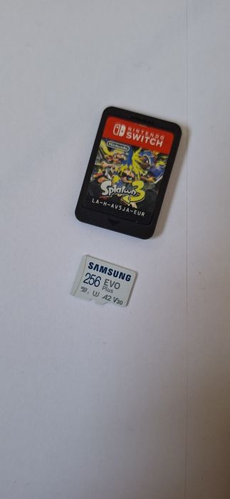 Nintendo Switch OLED + microSD 256GB + Splatoon 3