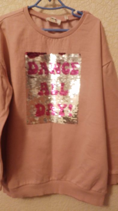 Светри на дівчинку 130- 146 см