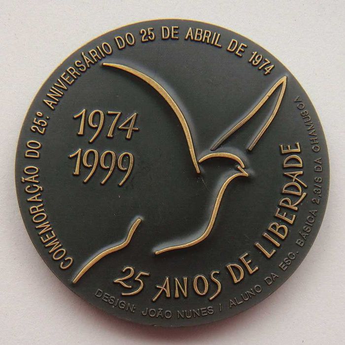 Medalha bronze 25 Abril