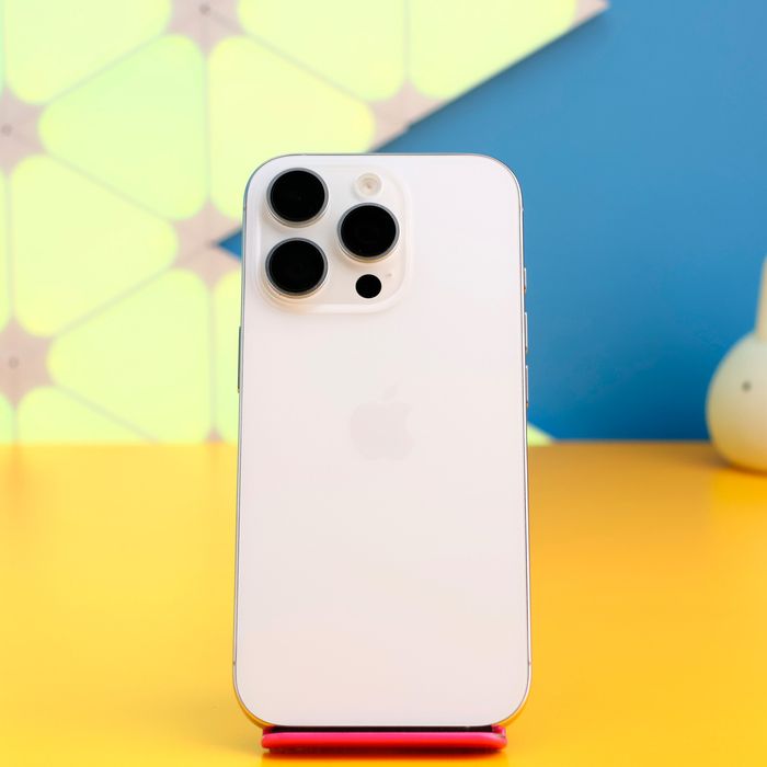 Смартфон Apple iPhone 16 Pro 256GB White (175230) Б/У З ГАРАНТІЄЮ