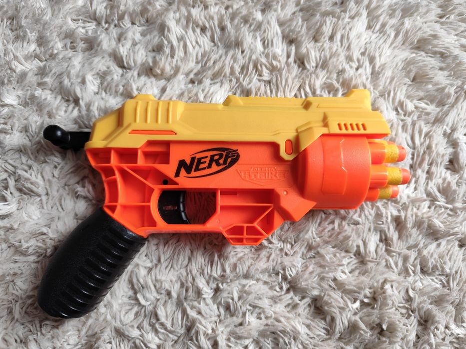 Pistolet Nerf Alpha Strike