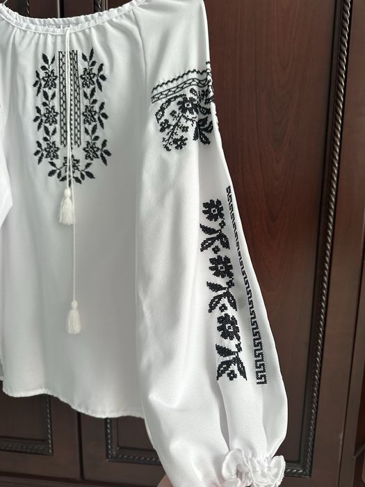 Вишиванка жіноча