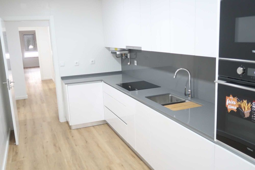 Apartamento T3 - renovação total - Quinta da Piedade