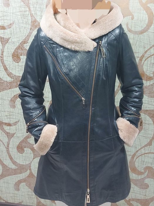 Дублянка Escada шкіряна жіноча