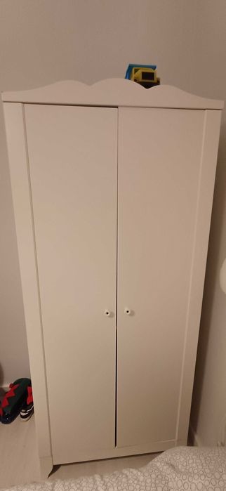 Vendo roupeiro criança