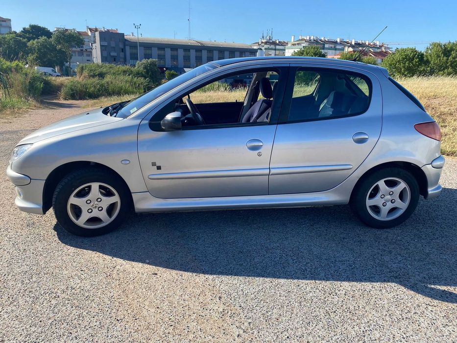 Peugeot 206 1.1 Black and silver edition tecto panoramico