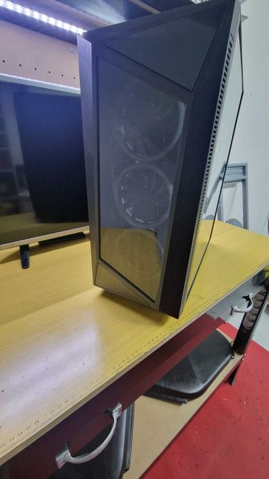 Sharkoon REV200 Vidro Temperado USB 3.1 Preta + Fonte de alimenta