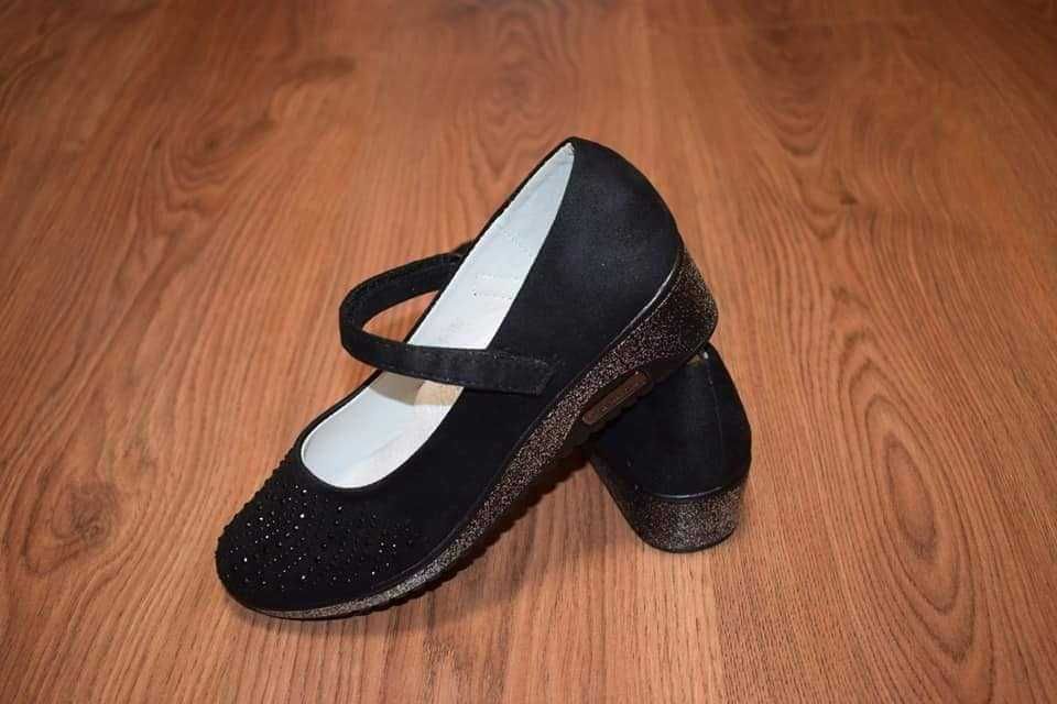 туфельки для дівчинки