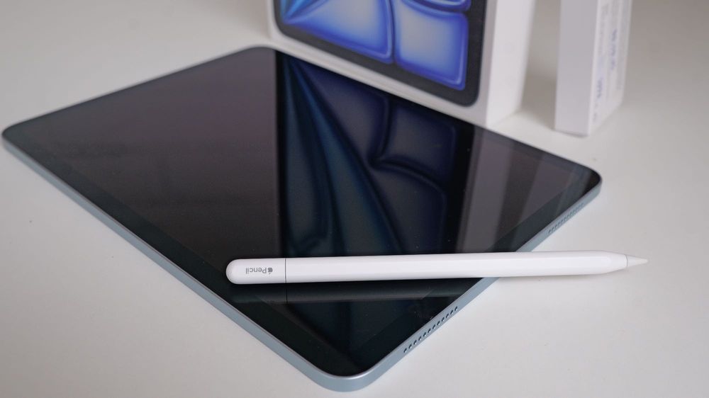iPad Air 11 M3 128 GB  + Apple Pencil USB-C- praktycznie nowy