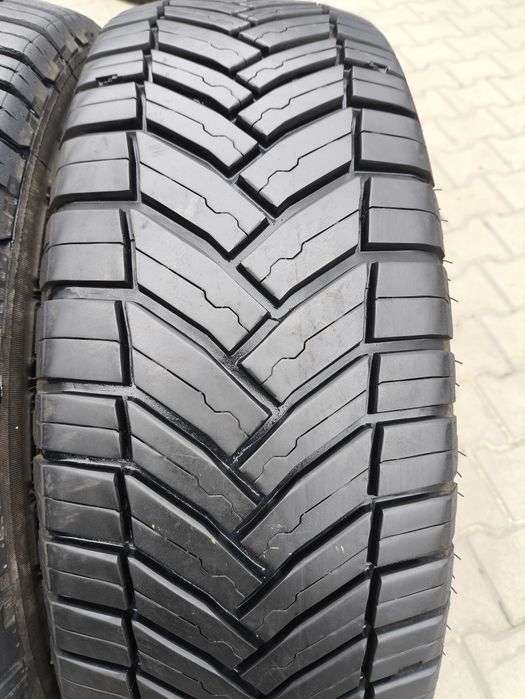215/60/17C Michelin Agilis CrossClimate 2SZTUKI