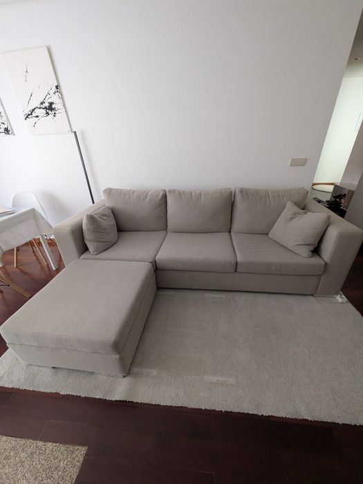 Sofá com Chaise Longue