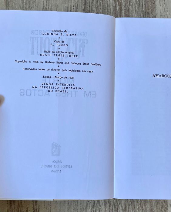 Livro: "Morte em três actos + Onde está a mãe?", de Rex Stout