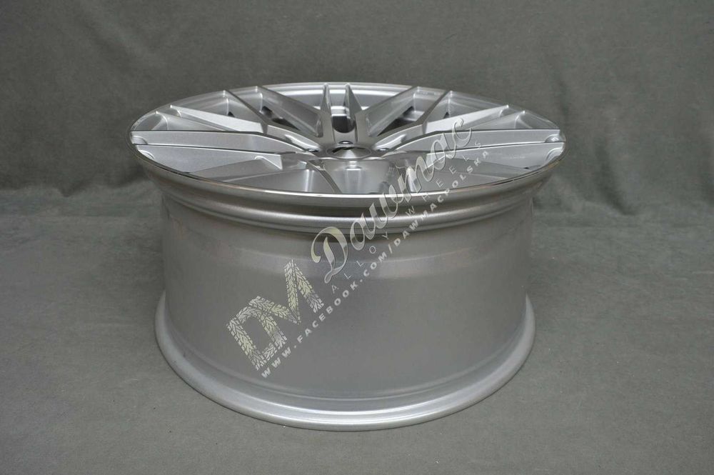 Felgi JAPAN RACING JR28 22'' 10,5 ET18 5x112 BLANK Silver MachinedFace