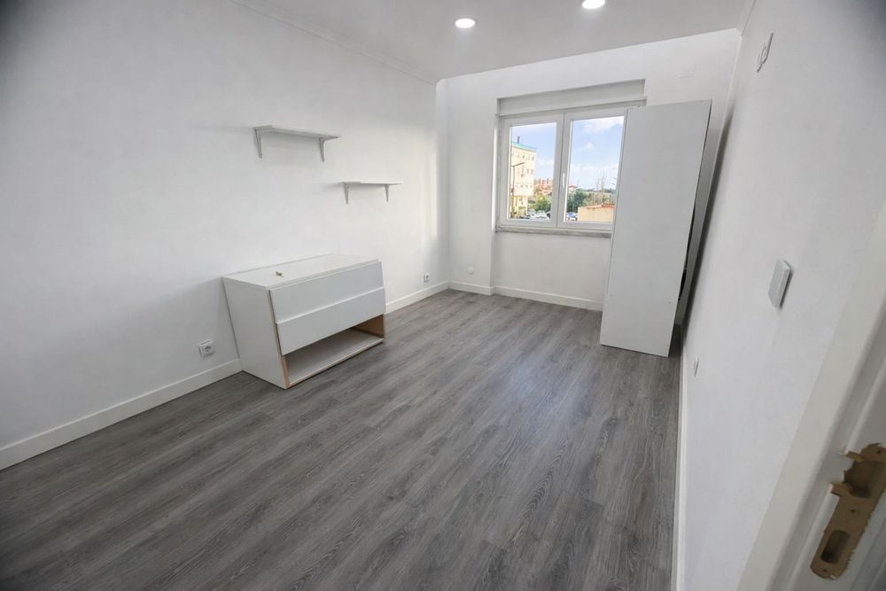 T4 Remodelado | 2 min da Fertagus | Cruz de Pau – Seixal