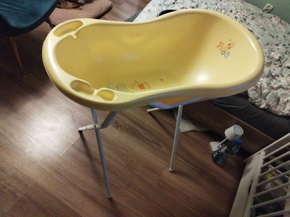 Wanienka ze stelażem