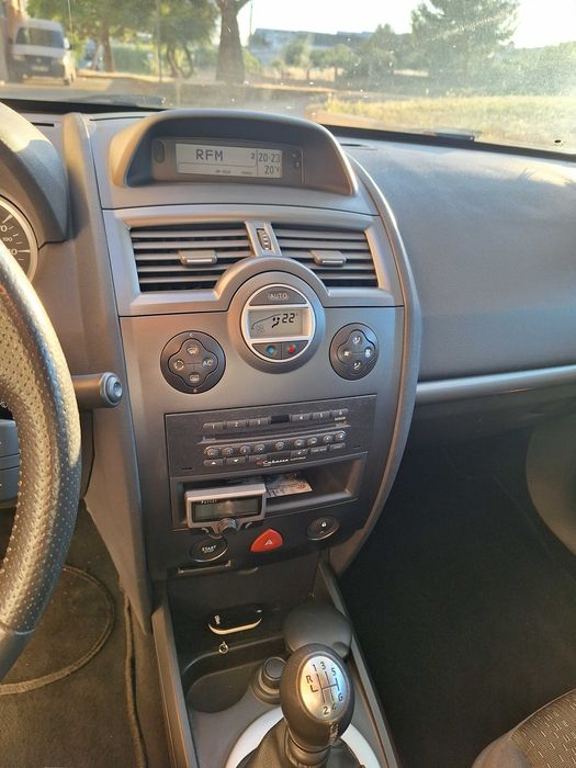 Vendo Renault Megane 2 break de 2006 em bom estado geral.
