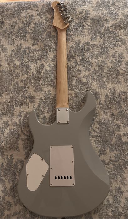 Yamaha Pacifica 112Vm - Guitarra Elétrica