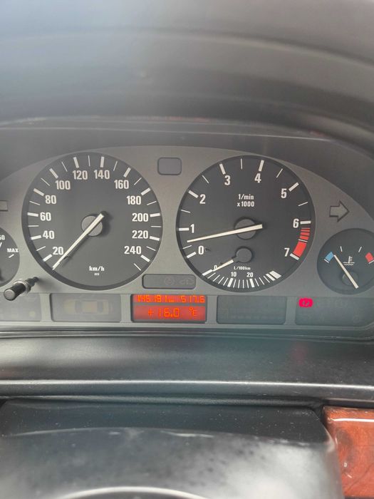 BMW serie 5 e39 520i GPL