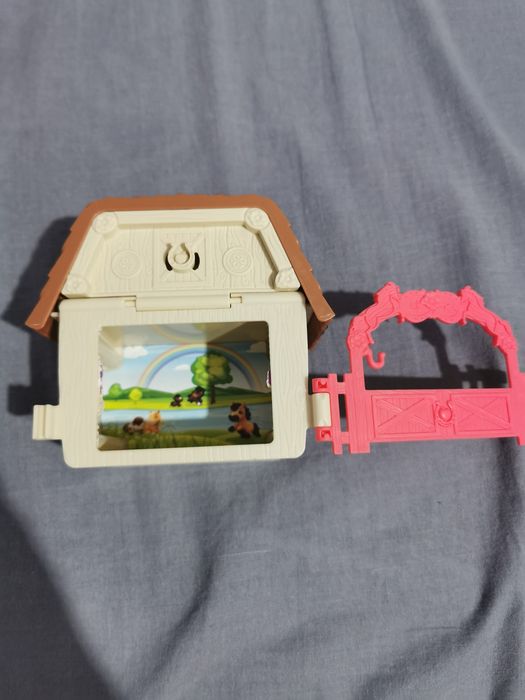 Domek stajnia dla konia zabawka