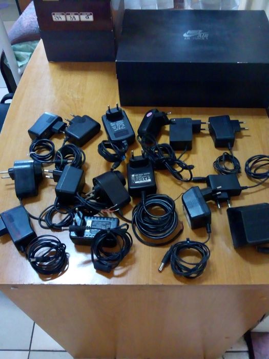 Блоки живлення 4,2-12V