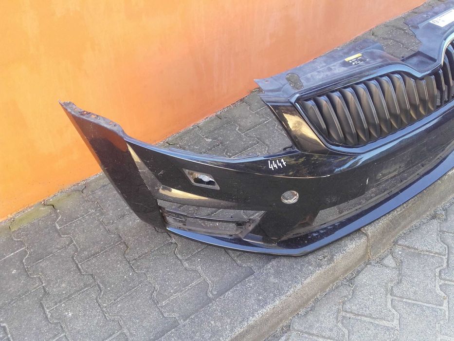 Zderzak przedni Skoda Octavia 3 III VRS na spryskiwacze 2013=> nr4447