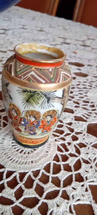 Vaso com desenhos chinêses