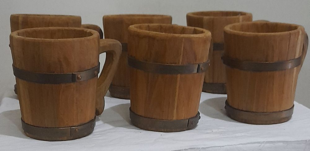 Jarros e canecas de madeira444789987046205441