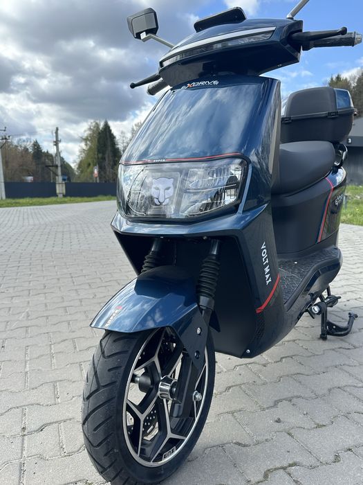 Maxxter LUMINA скутер